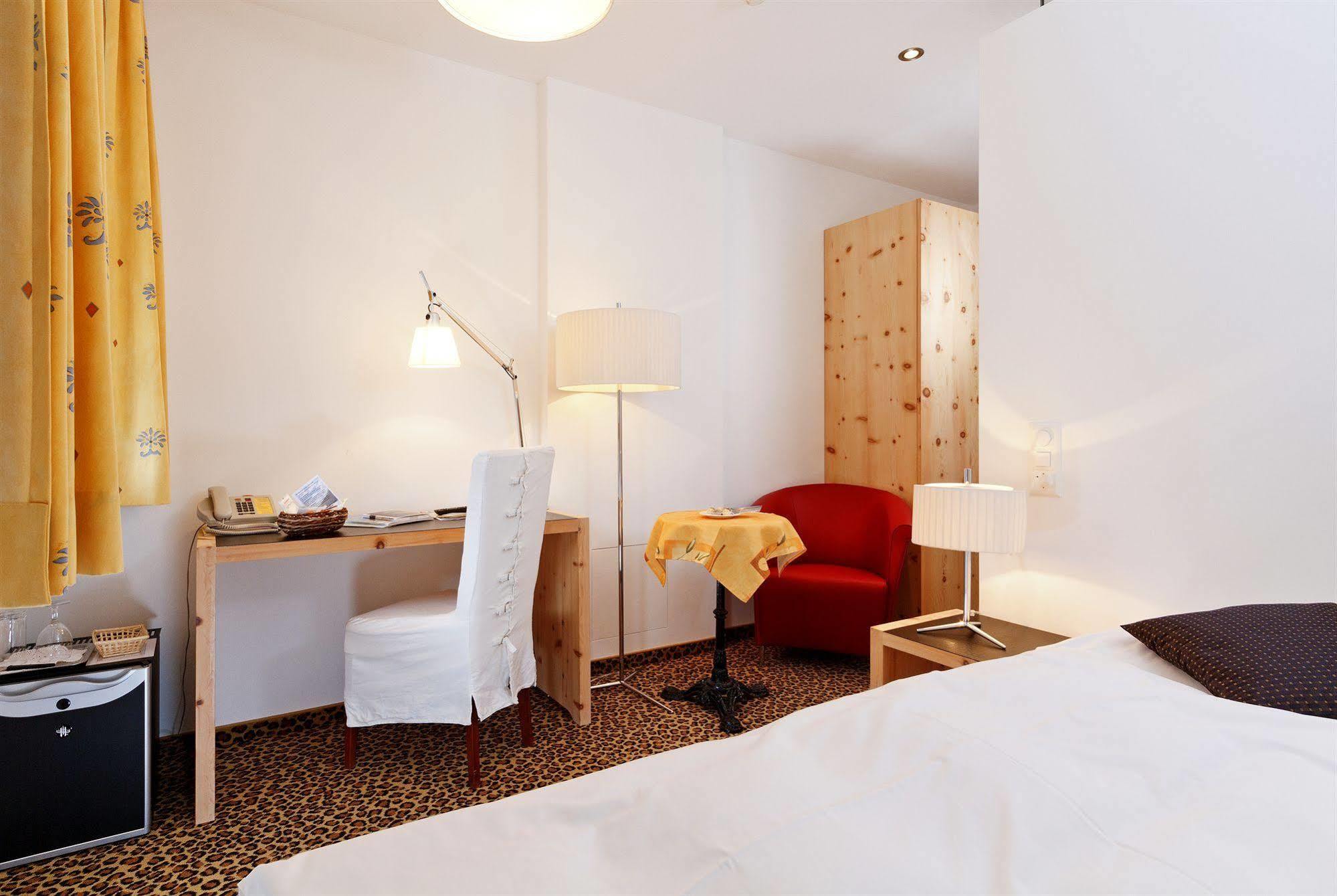 Schweizerhaus Swiss Quality Hotel Maloja Luaran gambar