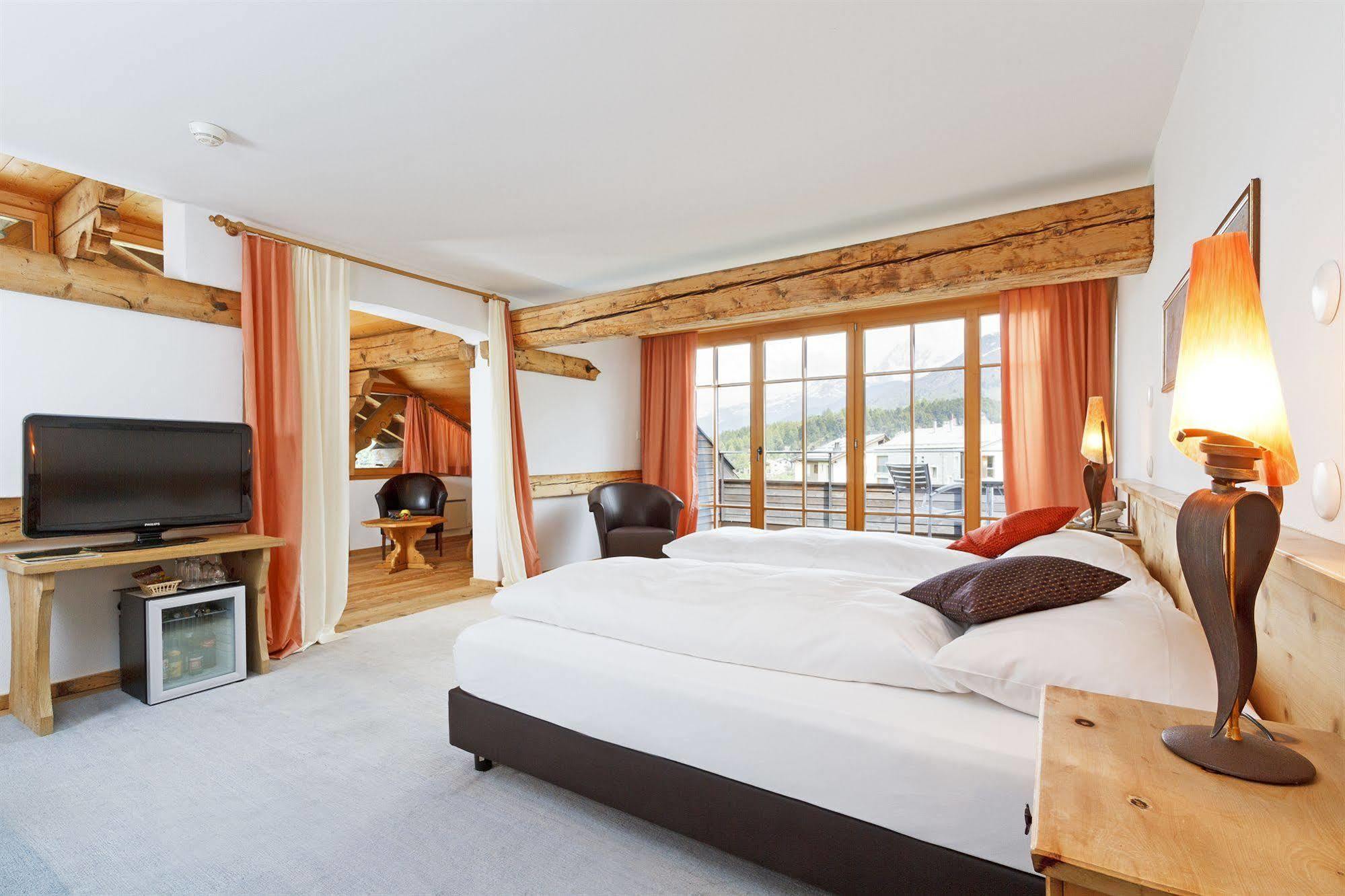 Schweizerhaus Swiss Quality Hotel Maloja Luaran gambar